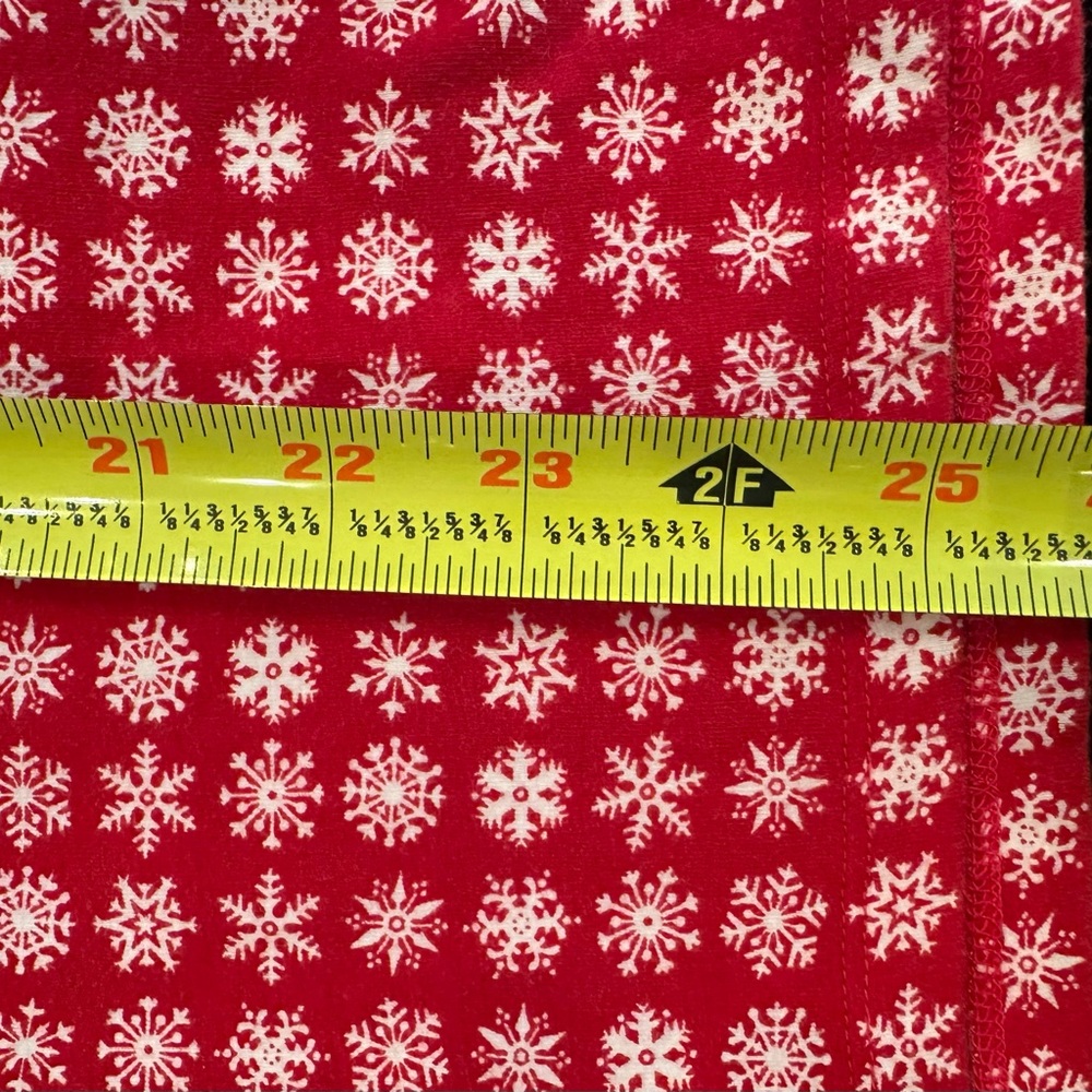 Talbots Red Snowflake Pattern Women's Top - Picture 5 of 5